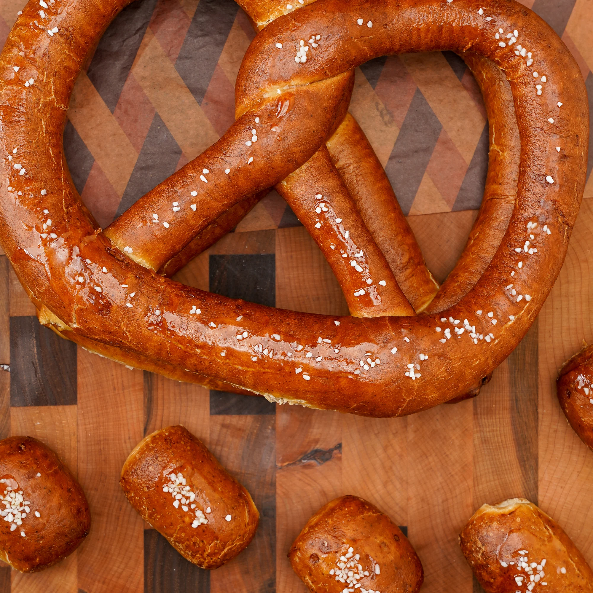 Pretzelicious Soft Pretzel Box - Image 4